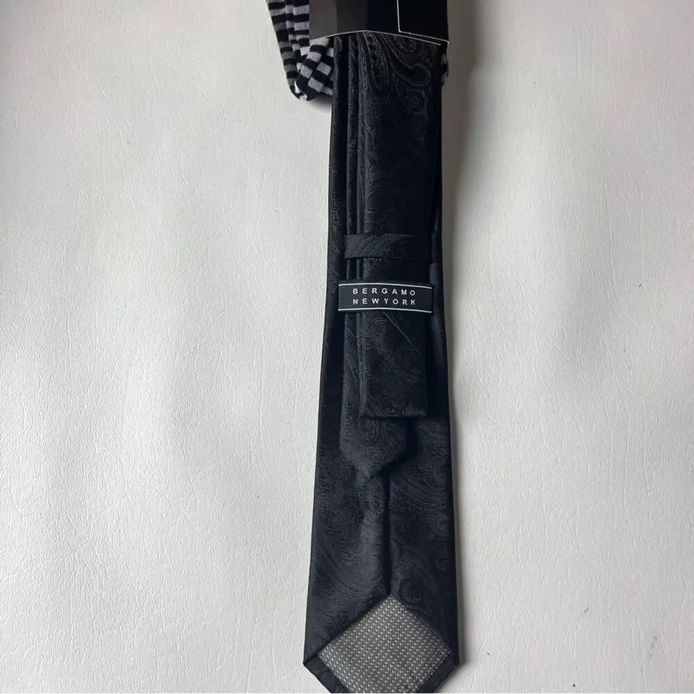 Bergamo New York Handmade Tie and Socks Combo Pack  NWT